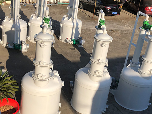 廣東鴻偉木業(yè)熱壓機(jī)濕處理